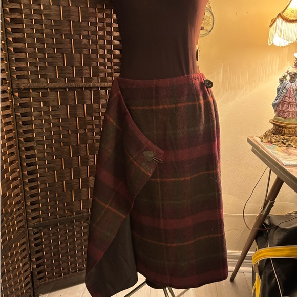 Talbots Burgundy and Olive Wool blend Plaid Pencil Skirt - Picture 5 of 7